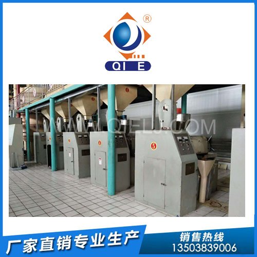 榨油成套設(shè)備廠家:發(fā)貨山東核桃油設(shè)備(圖2) 榨油成套設(shè)備廠家:發(fā)貨山東核桃油設(shè)備(圖2)